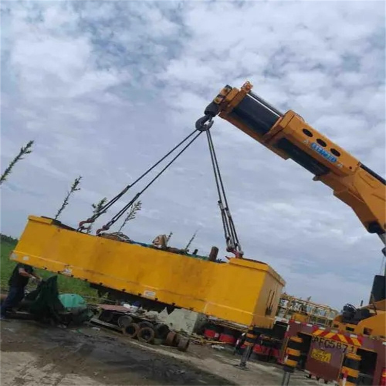 峨眉山随车吊吊集装箱怎么吊