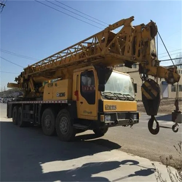 峨眉山哪里有专业吊车出租